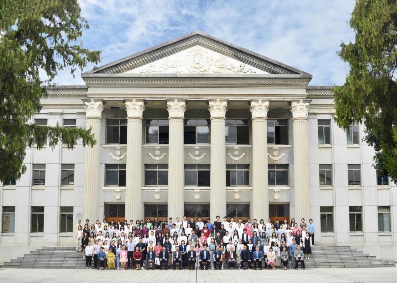 中国—东盟语言服务、翻译技术与文化传播国际学术研讨会合影